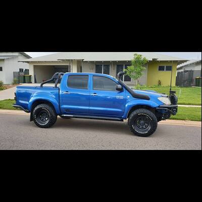 SCF STANDARD ROCKSLIDERS - N70 HILUX